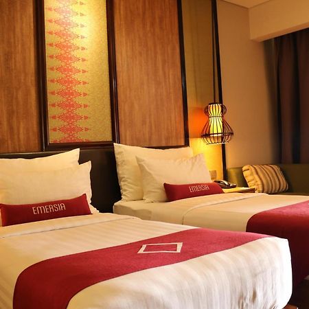 Emersia Hotel & Resort Batusangkar Zewnętrze zdjęcie