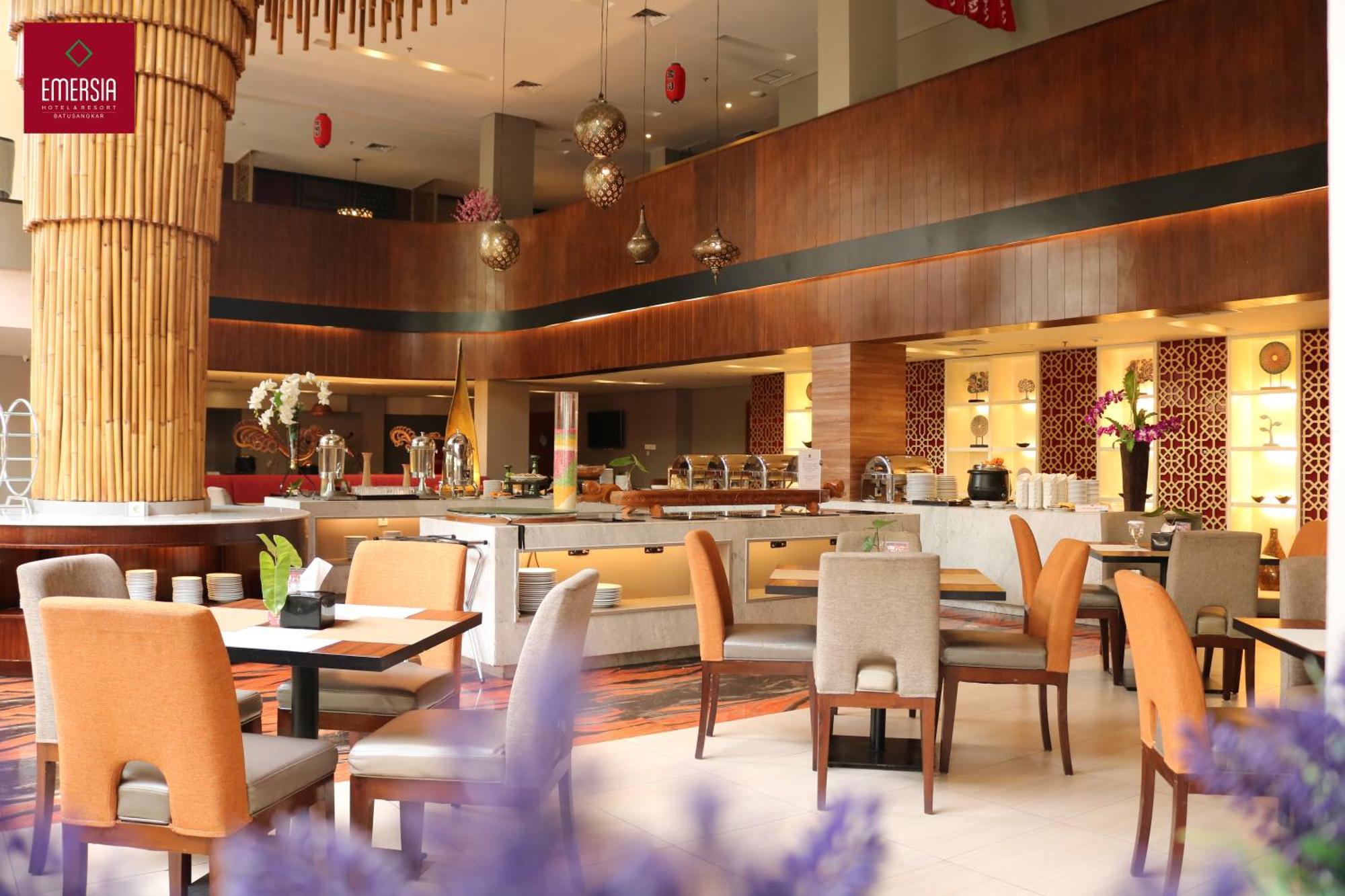 Emersia Hotel & Resort Batusangkar Zewnętrze zdjęcie