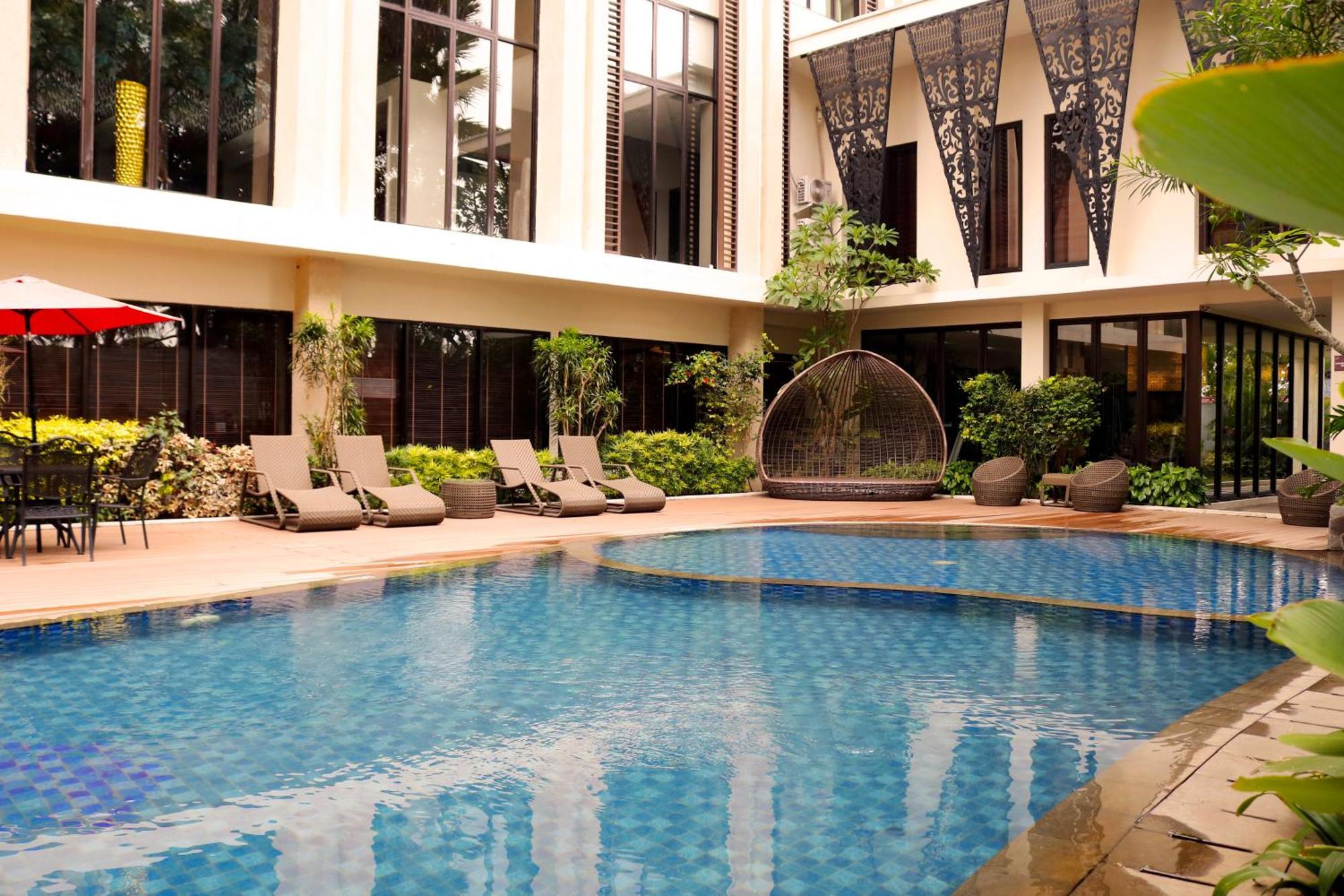 Emersia Hotel & Resort Batusangkar Zewnętrze zdjęcie